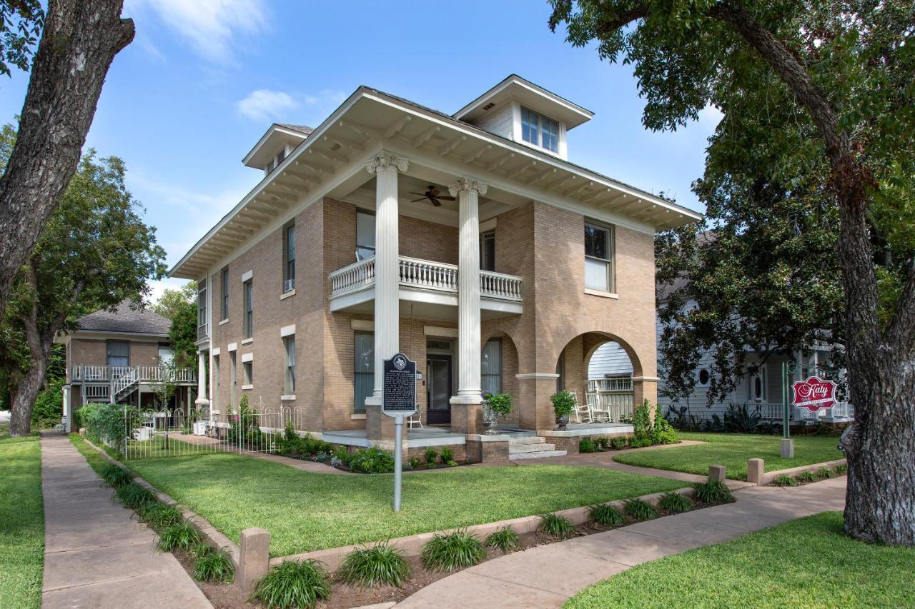 Katy House Bed And Breakfast Smithville Экстерьер фото