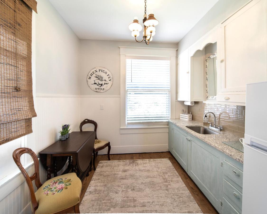 Katy House Bed And Breakfast Smithville Экстерьер фото