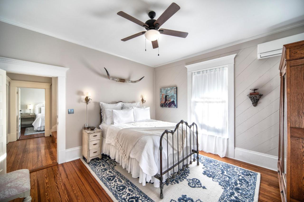Katy House Bed And Breakfast Smithville Экстерьер фото