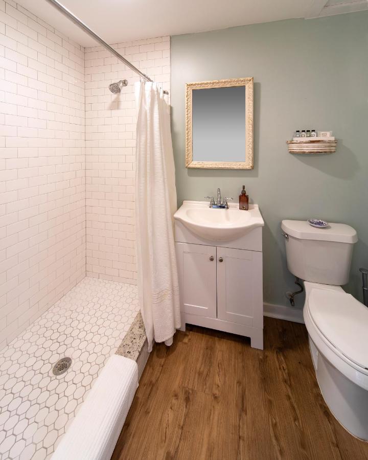 Katy House Bed And Breakfast Smithville Экстерьер фото